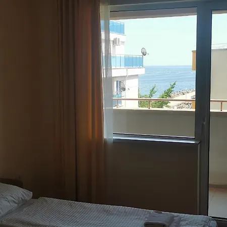 Hausburg Sea View * Ravda